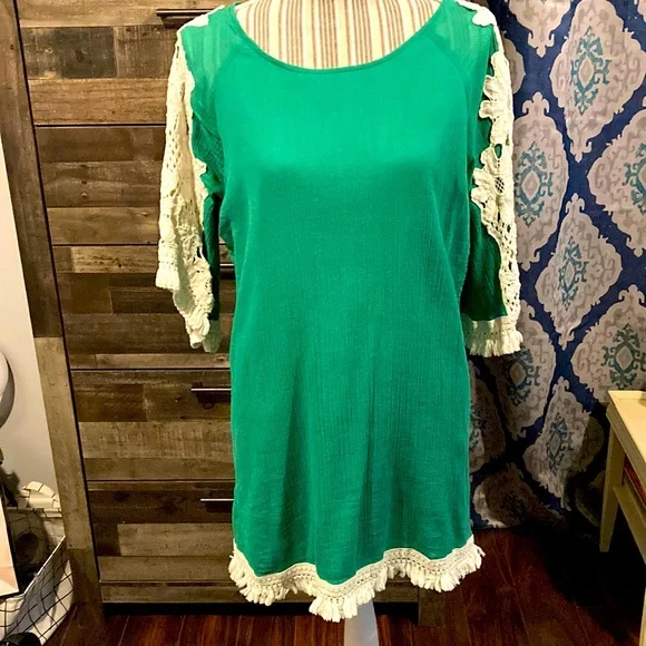 Umgee | Dresses | Umgee Deep Green Dress Wlace Floral Detailed Sleeves Fringe On Endssize Large | Poshmark Umgee | Dresses | Umgee Deep Green Dress Wlace Floral Detailed Sleeves Fringe On Endssize Large | Poshmark